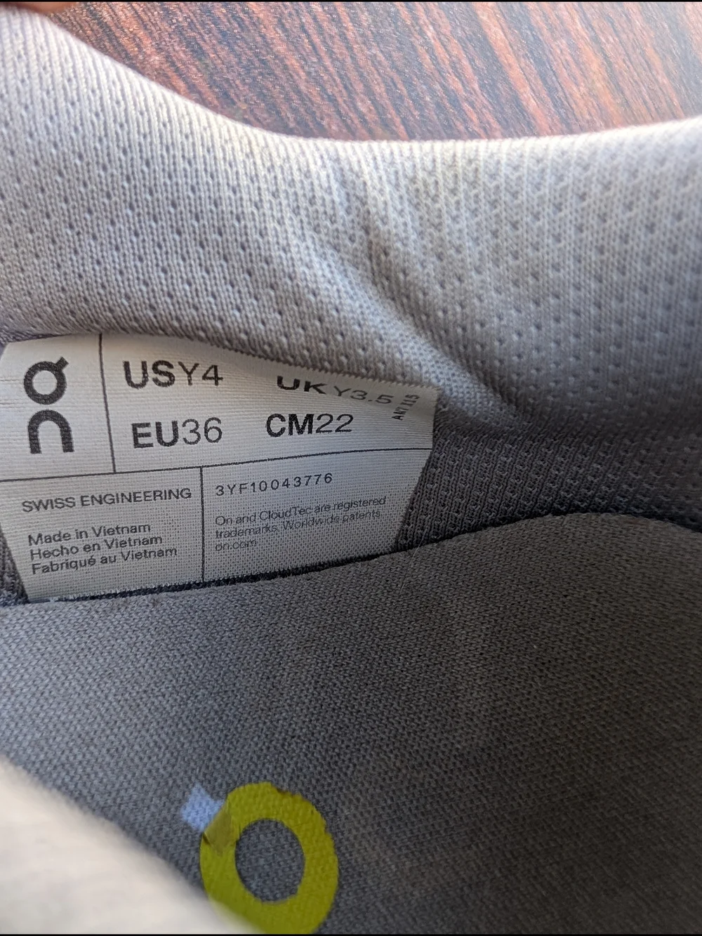 On Running Kids Sneakers in Light Gray and White